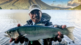 フライフィッシング ニジマス　中禅寺湖 fly fishing rainbow trout lake chuzenji